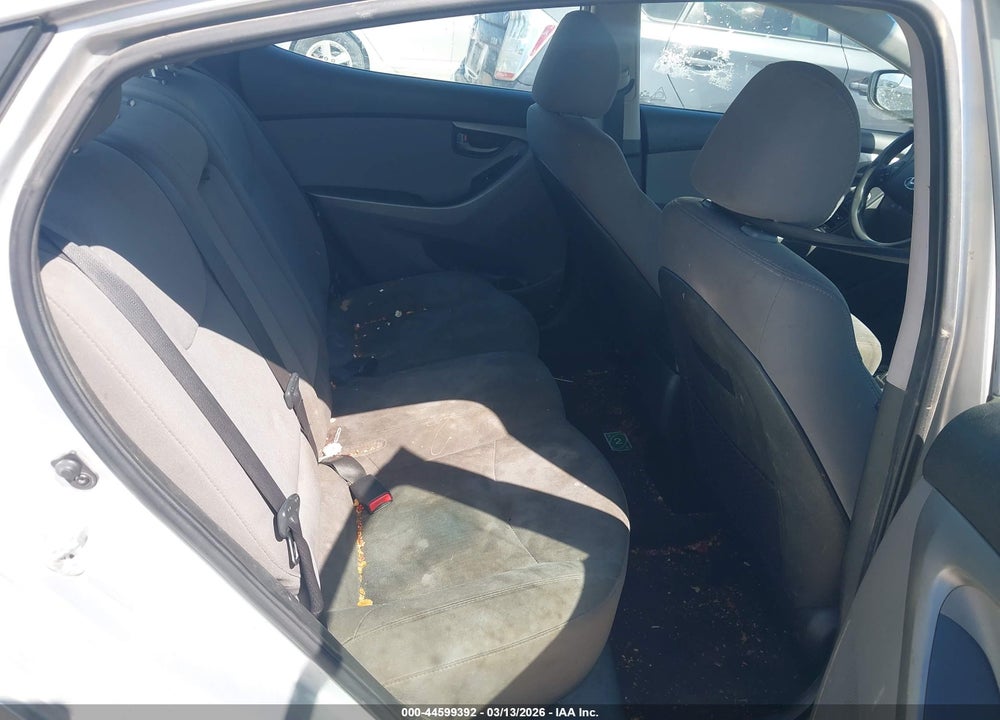 2014 HYUNDAI ELANTRA SE VIN: 5NPDH4AE8EH493514