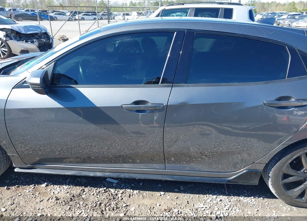 2017 HONDA CIVIC SPORT TOURING VIN: SHHFK7H94HU428519