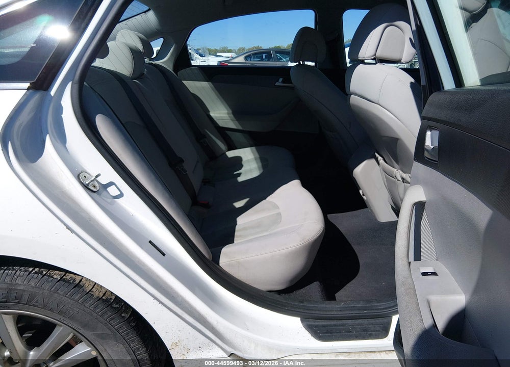 2017 HYUNDAI SONATA VIN: 5NPE24AF8HH532217