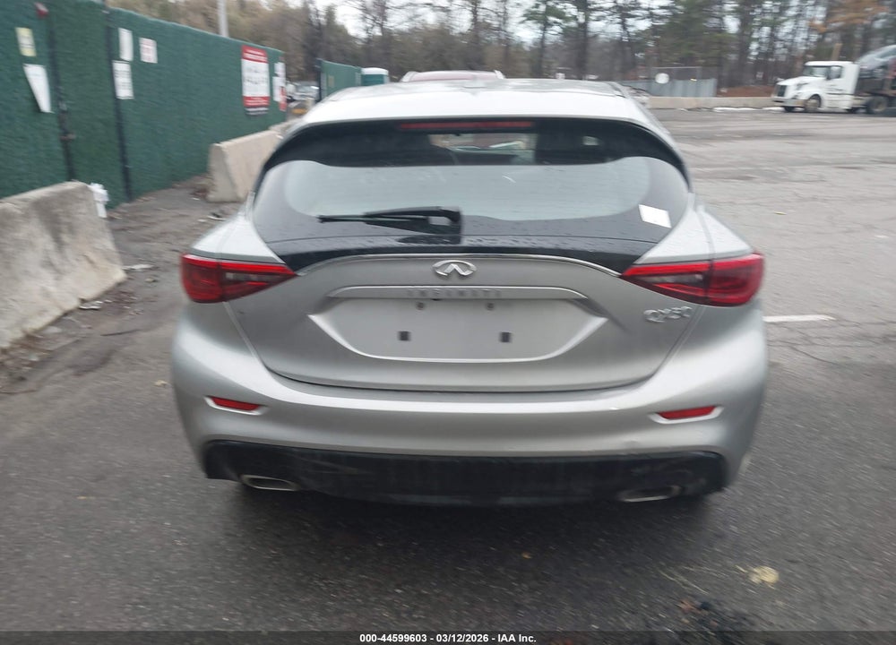2018 INFINITI QX30 VIN: SJKCH5CP2JA047194