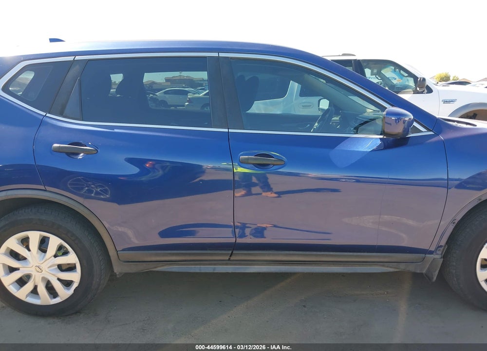 2017 NISSAN ROGUE S VIN: JN8AT2MT3HW142271