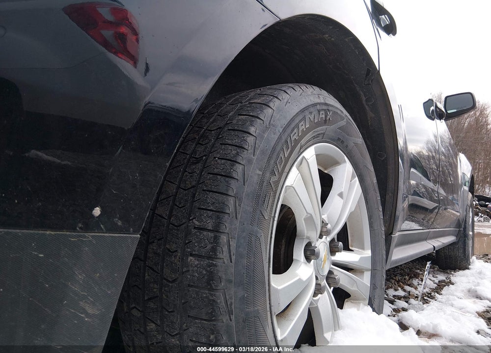 2015 CHEVROLET EQUINOX LS VIN: 2GNFLEEKXF6115768