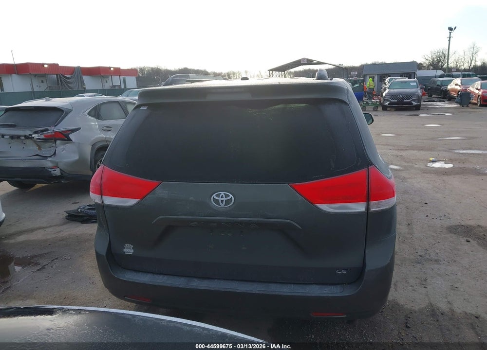 2011 TOYOTA SIENNA LE V6 VIN: 5TDKK3DC4BS156485