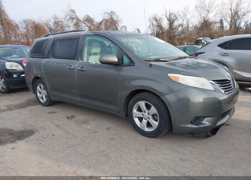 2011 TOYOTA SIENNA LE V6 VIN: 5TDKK3DC4BS156485