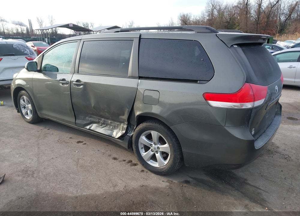 2011 TOYOTA SIENNA LE V6 VIN: 5TDKK3DC4BS156485