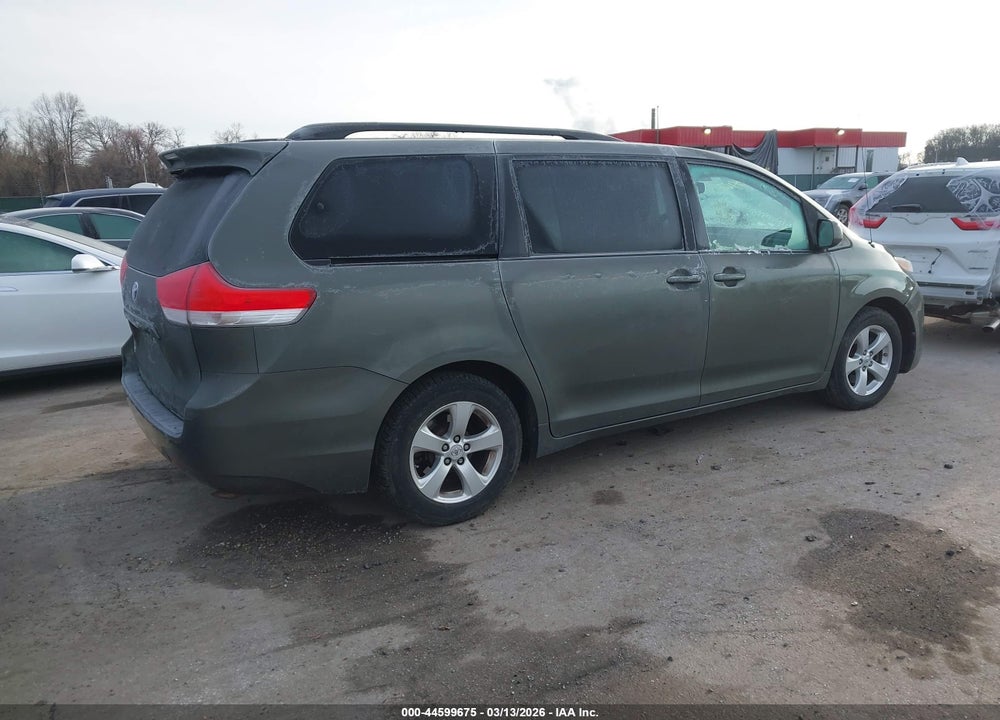 2011 TOYOTA SIENNA LE V6 VIN: 5TDKK3DC4BS156485