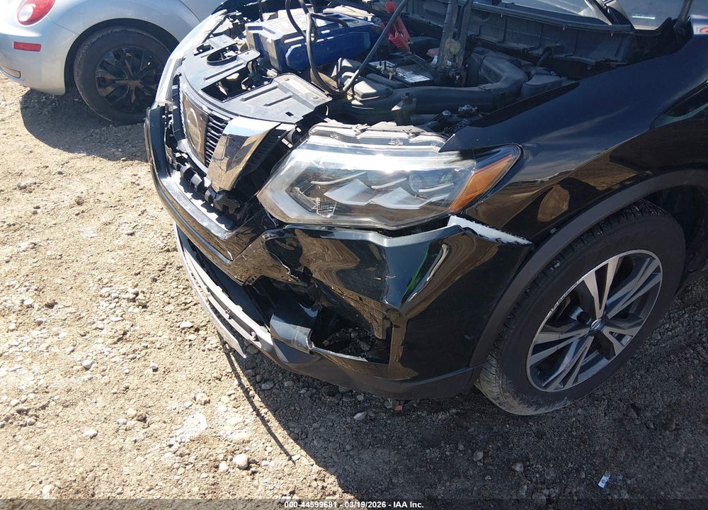 2017 NISSAN ROGUE SL VIN: 5N1AT2MVXHC752789