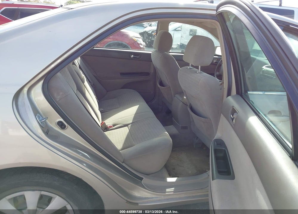 2005 TOYOTA CAMRY LE VIN: 4T1BE32K35U030499