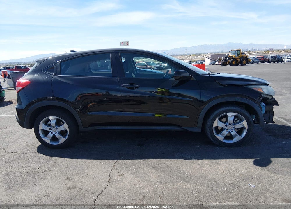 2016 HONDA HR-V LX VIN: 3CZRU5H38GM746284