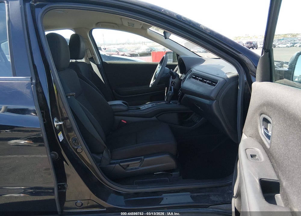 2016 HONDA HR-V LX VIN: 3CZRU5H38GM746284