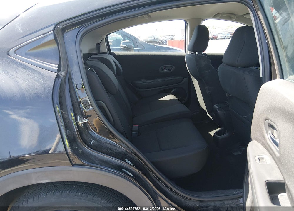 2016 HONDA HR-V LX VIN: 3CZRU5H38GM746284