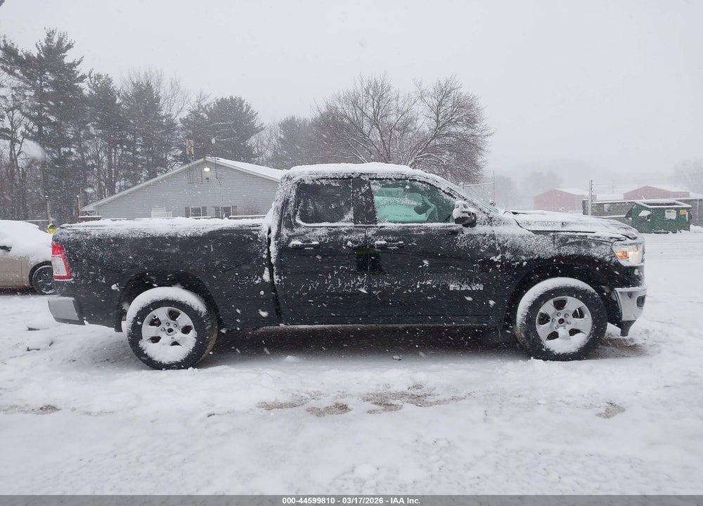 2021 RAM 1500 BIG HORN  4X4 6'4 BOX VIN: 1C6SRFBT8MN521198
