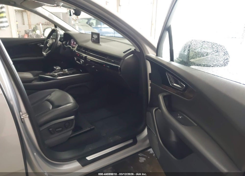2017 AUDI Q7 3.0T PREMIUM VIN: WA1LAAF75HD033398