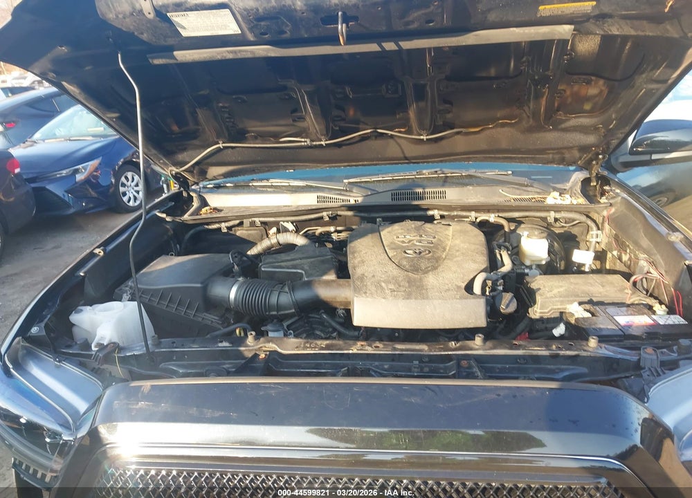 2016 TOYOTA TACOMA SR5 V6 VIN: 3TMCZ5AN7GM014060