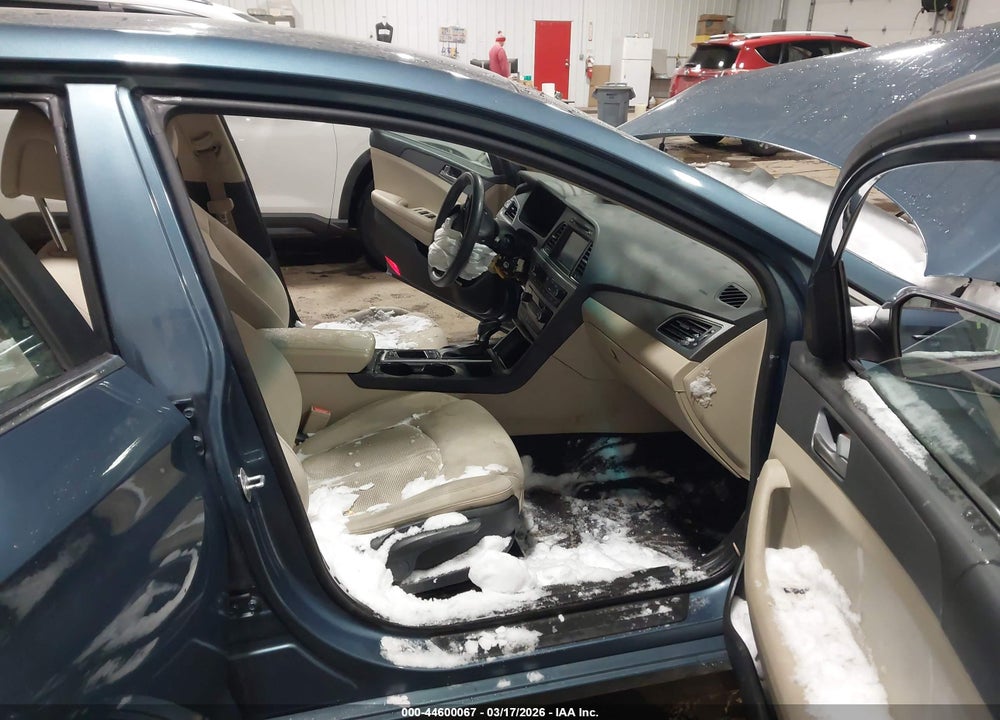 2017 HYUNDAI SONATA SE VIN: 5NPE24AFXHH554462
