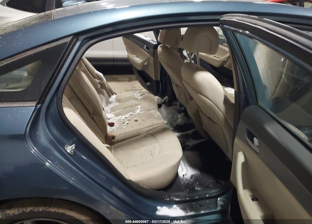 2017 HYUNDAI SONATA SE VIN: 5NPE24AFXHH554462