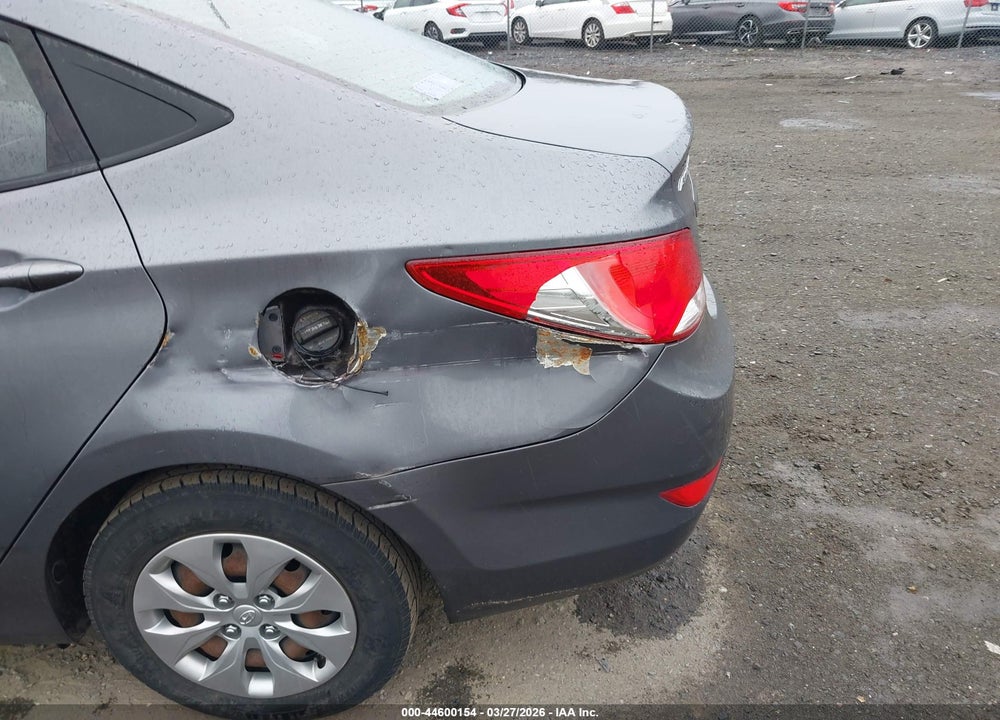 2017 HYUNDAI ACCENT SE VIN: KMHCT4AE8HU240824