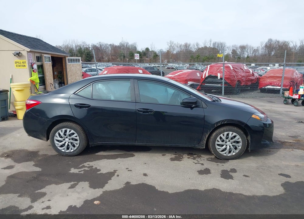 2019 TOYOTA COROLLA LE VIN: 2T1BURHE7KC186579