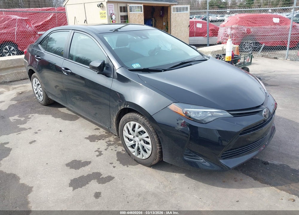 2019 TOYOTA COROLLA LE VIN: 2T1BURHE7KC186579