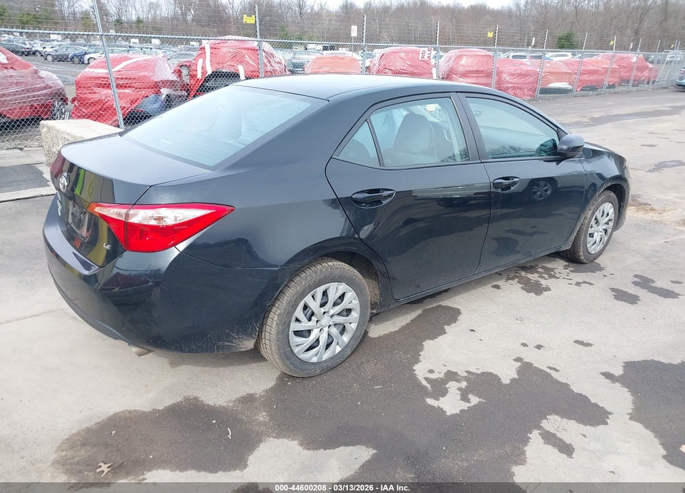 2019 TOYOTA COROLLA LE VIN: 2T1BURHE7KC186579