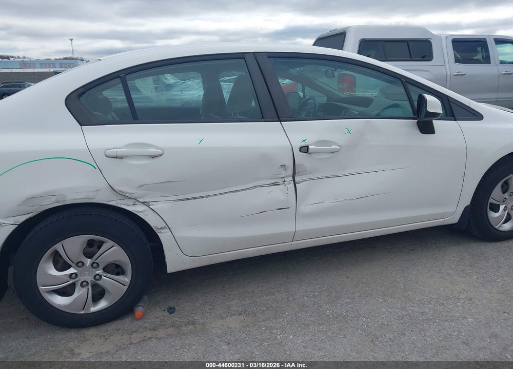 2013 HONDA CIVIC LX VIN: 19XFB2F51DE044752