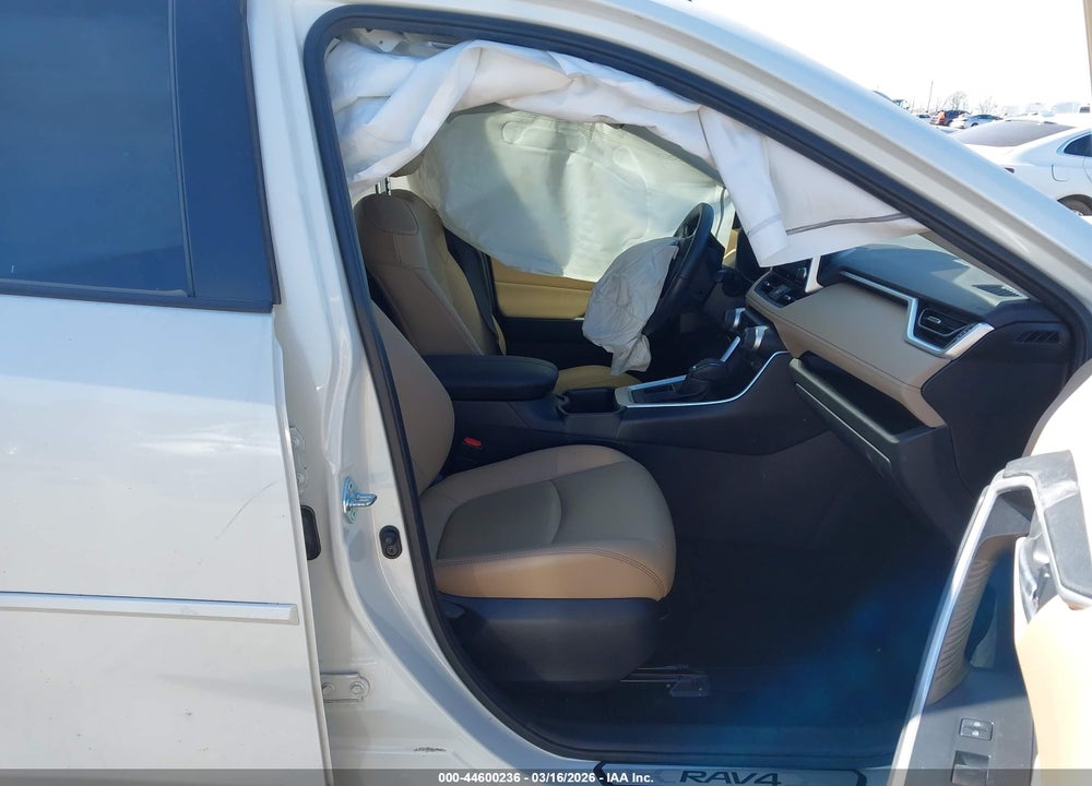 2022 TOYOTA RAV4 XLE PREMIUM VIN: JTMC1RFV3ND086955