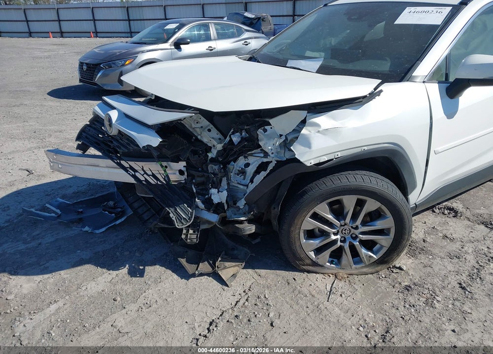 2022 TOYOTA RAV4 XLE PREMIUM VIN: JTMC1RFV3ND086955