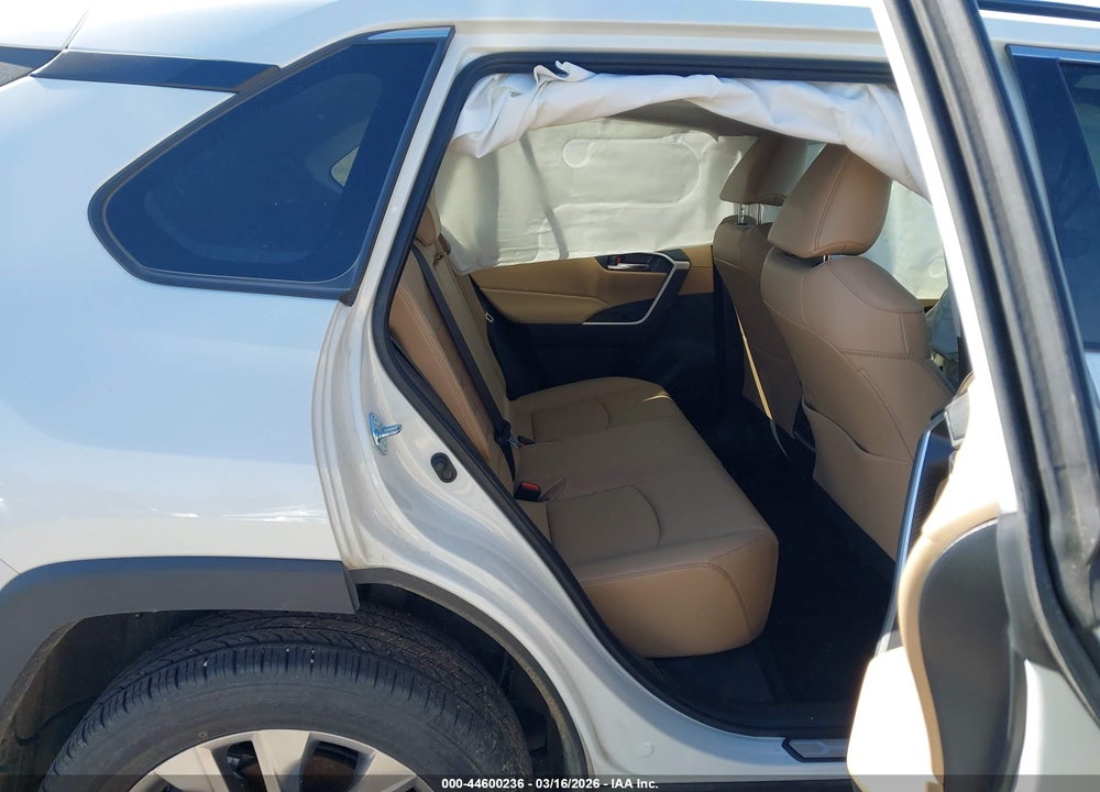 2022 TOYOTA RAV4 XLE PREMIUM VIN: JTMC1RFV3ND086955