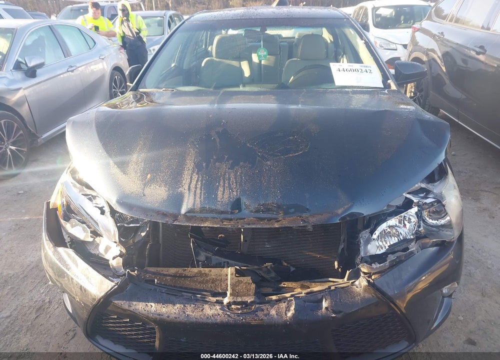 2015 TOYOTA CAMRY SE VIN: 4T1BF1FK2FU887295