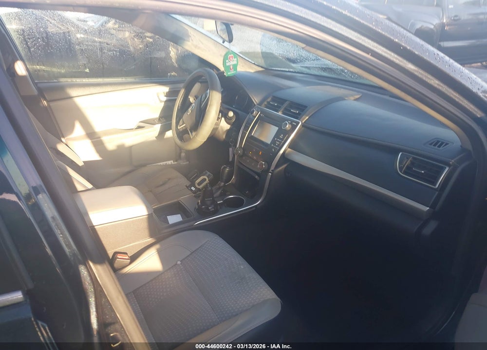 2015 TOYOTA CAMRY SE VIN: 4T1BF1FK2FU887295