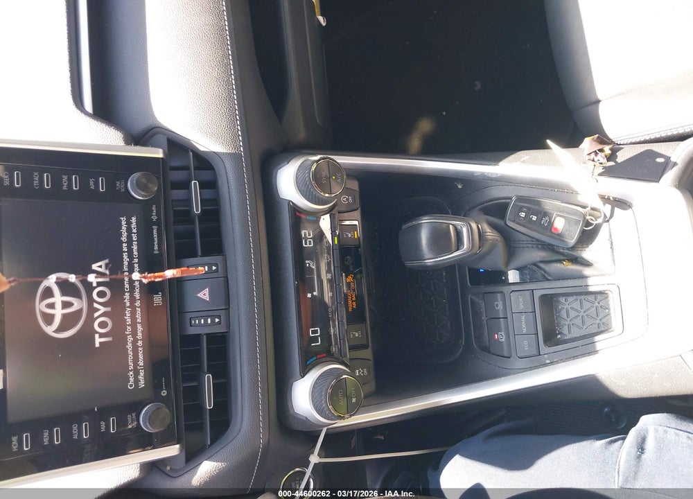 2021 TOYOTA RAV4 XLE PREMIUM VIN: JTMC1RFV5MD083683