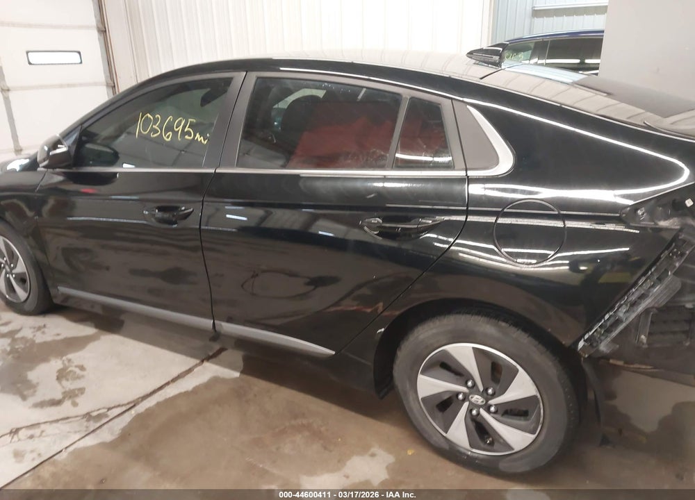 2017 HYUNDAI IONIQ HYBRID SEL VIN: KMHC75LC6HU057265