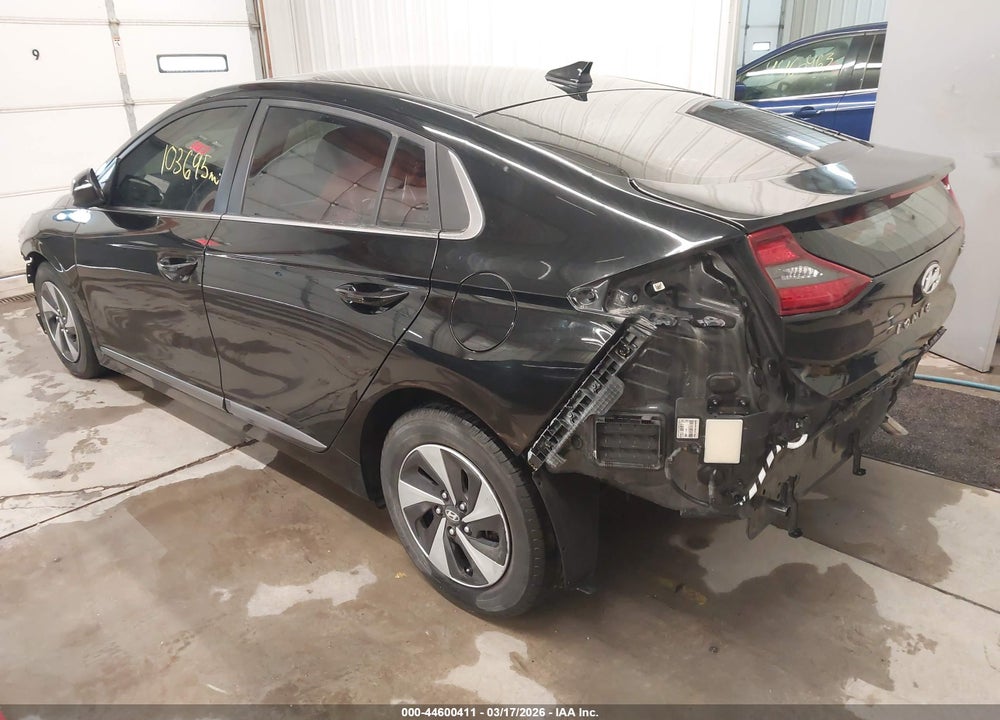 2017 HYUNDAI IONIQ HYBRID SEL VIN: KMHC75LC6HU057265