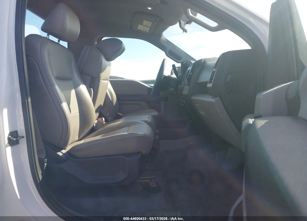2017 FORD F-150 XL VIN: 1FTMF1C89HKD66031