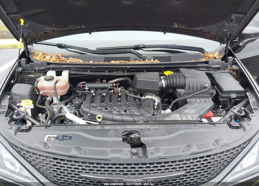 2018 CHRYSLER PACIFICA TOURING L PLUS VIN: 2C4RC1EG5JR338592