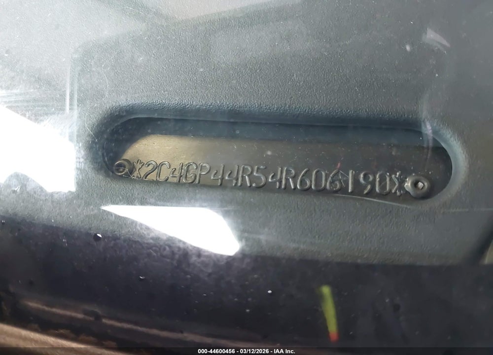 2004 CHRYSLER TOWN & COUNTRY LX VIN: 2C4GP44R54R606190
