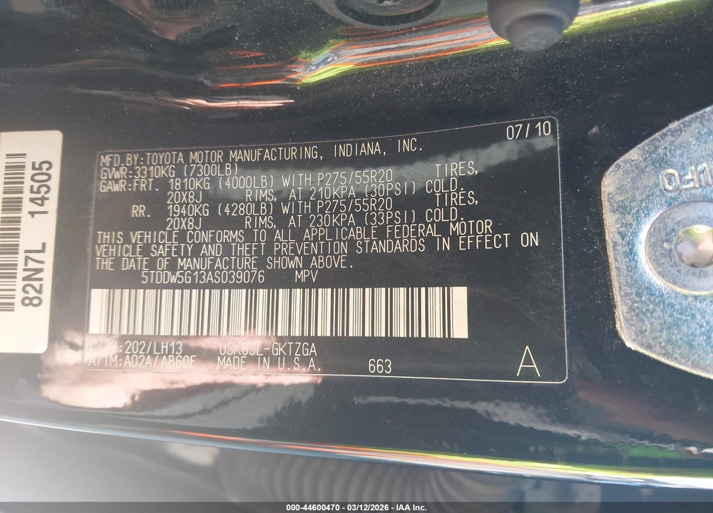 2010 TOYOTA SEQUOIA PLATINUM 5.7L V8 VIN: 5TDDW5G13AS039076