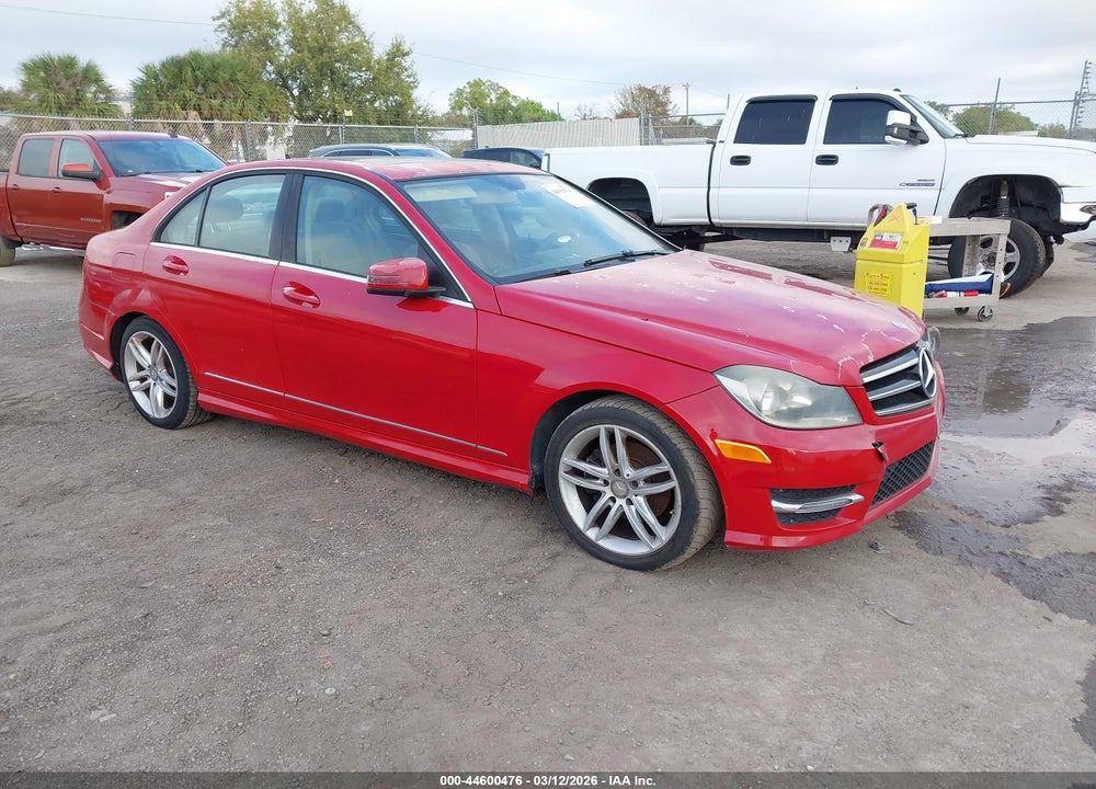 2014 MERCEDES-BENZ C 250 SPORT VIN: WDDGF4HB2EA932699