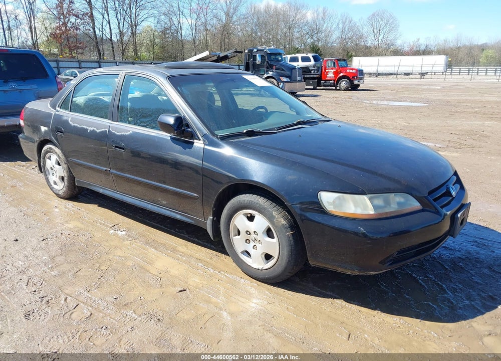2001 HONDA ACCORD 3.0 EX VIN: 1HGCG16591A010931