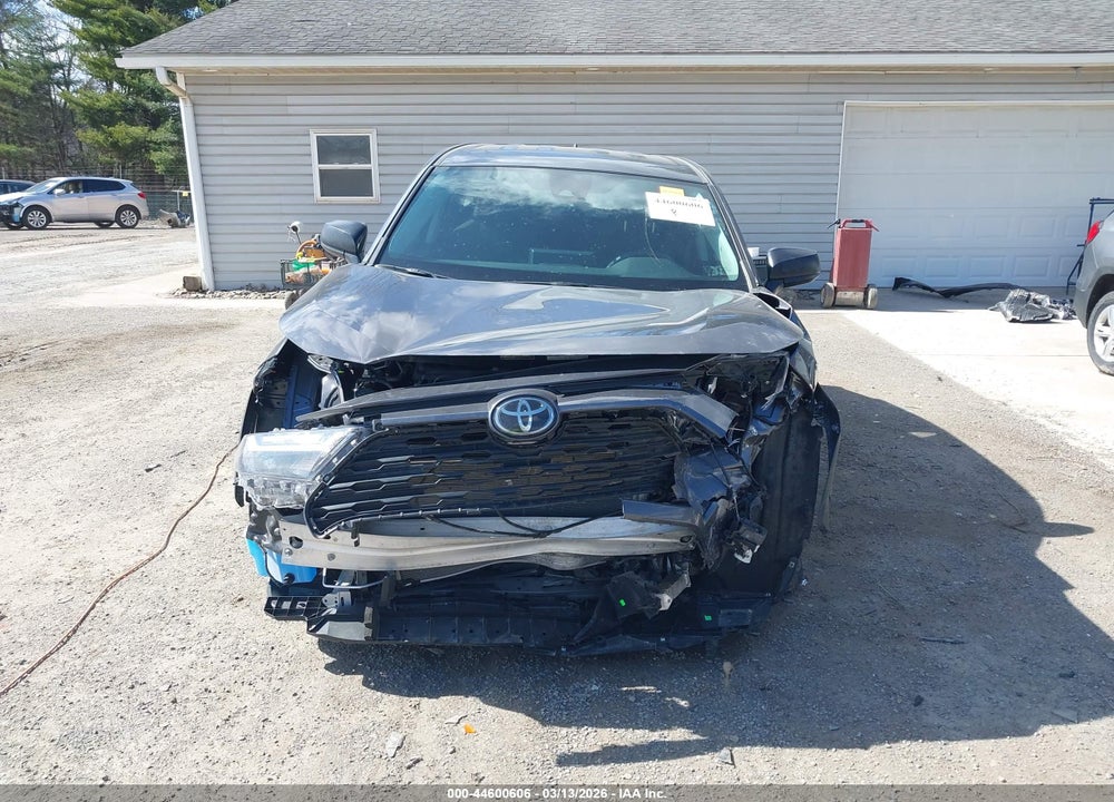 2024 TOYOTA RAV4 LE VIN: 2T3F1RFV1RC431102