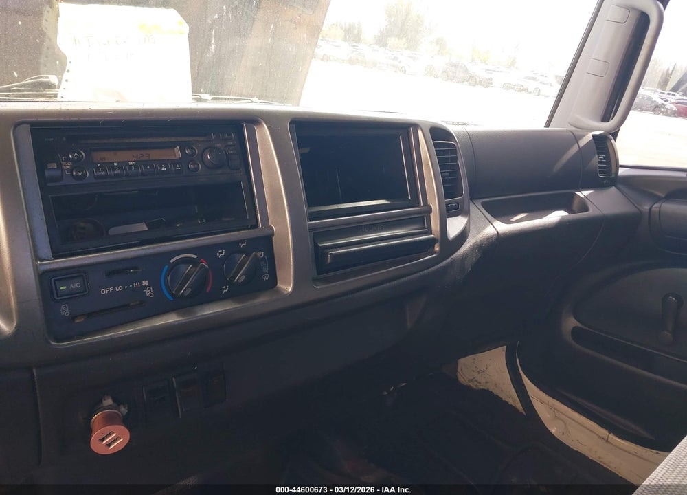 2009 HINO 258 VIN: 5PVND8JLX92S50056
