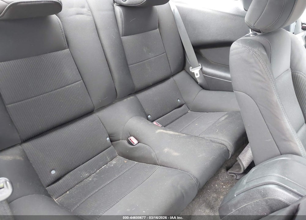 2013 FORD MUSTANG V6 VIN: 1ZVBP8AM6D5226439