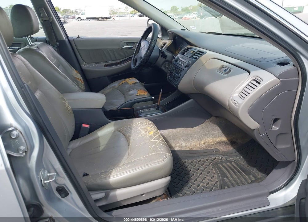 2002 HONDA ACCORD 2.3 SE VIN: 1HGCG567X2A144874
