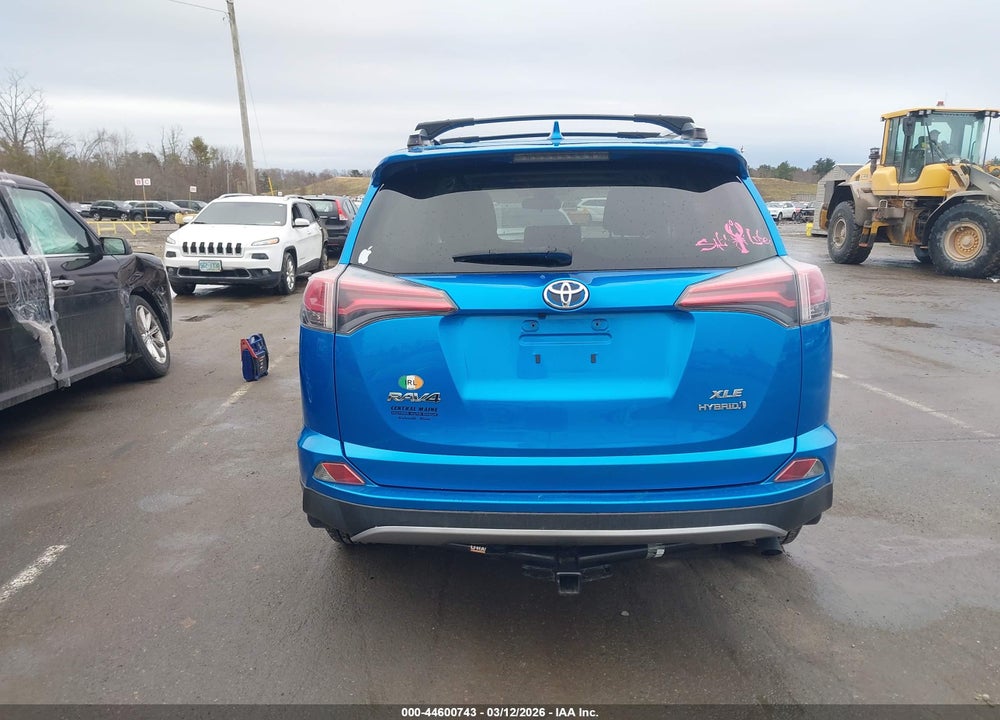 2017 TOYOTA RAV4 HYBRID XLE VIN: JTMRJREV2HD112333