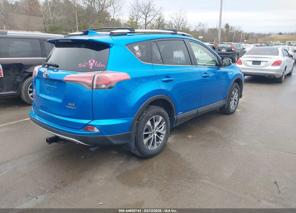 2017 TOYOTA RAV4 HYBRID XLE VIN: JTMRJREV2HD112333