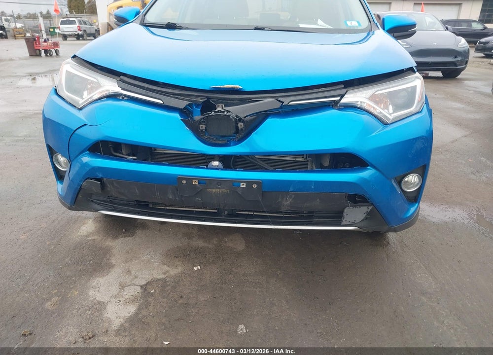 2017 TOYOTA RAV4 HYBRID XLE VIN: JTMRJREV2HD112333
