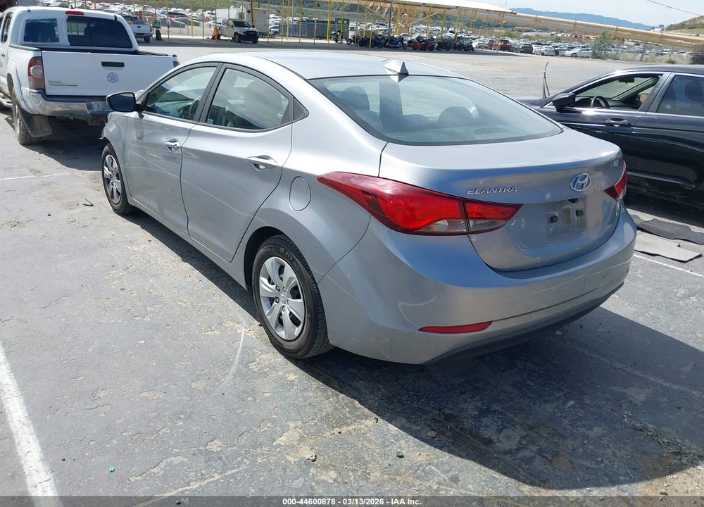 2016 HYUNDAI ELANTRA SE VIN: 5NPDH4AE8GH731008