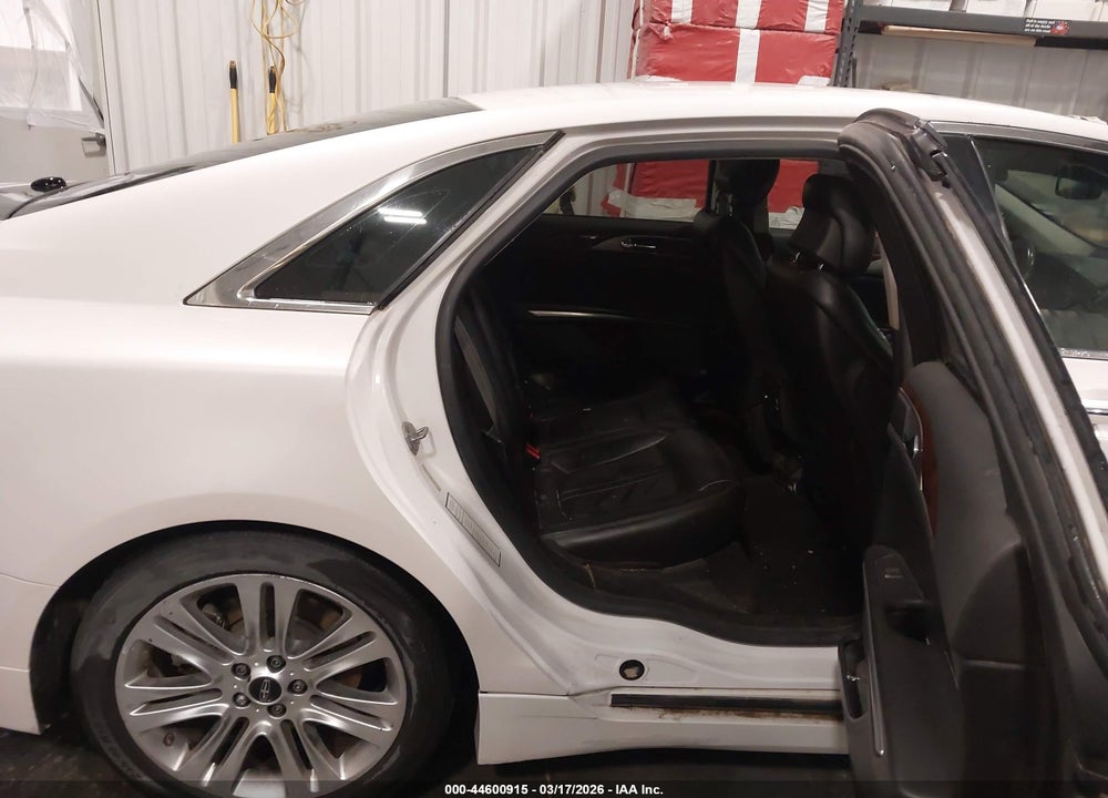 2014 LINCOLN MKZ VIN: 3LN6L2GK4ER832741