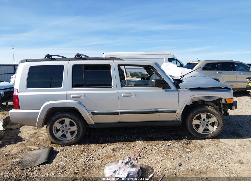 2008 JEEP COMMANDER SPORT VIN: 1J8HH48K78C195042