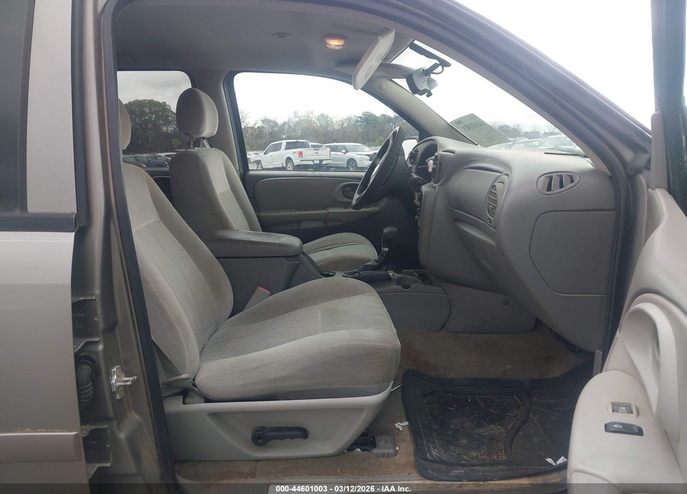 2008 CHEVROLET TRAILBLAZER LT VIN: 1GNDS13S582193686